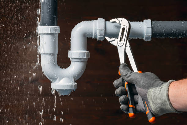 Professional Plumbing technician working in Blum, TX